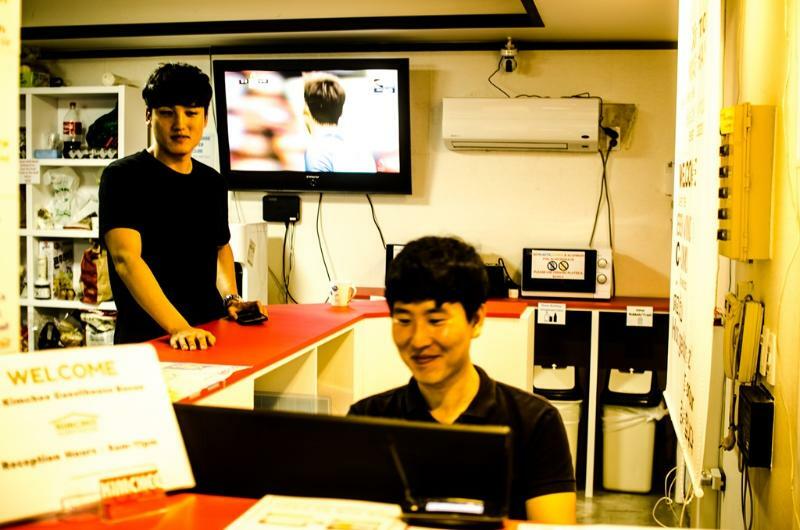 Kimchee Busan Downtown Guesthouse Dış mekan fotoğraf